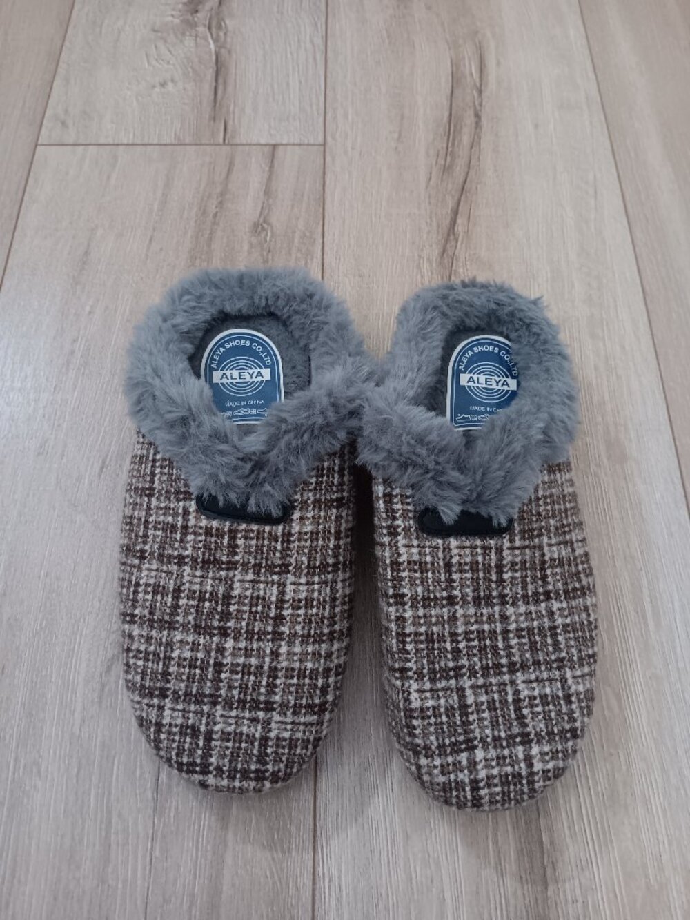 🔥4 for $20🔥Aleya Shoes Co. Plaid Slipper Mules Women's Size 40